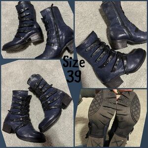 A.S. 98 Blue Charlton’s Leather Ankle Boots